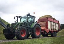 Fendt 516 Vario mit Ladewagen